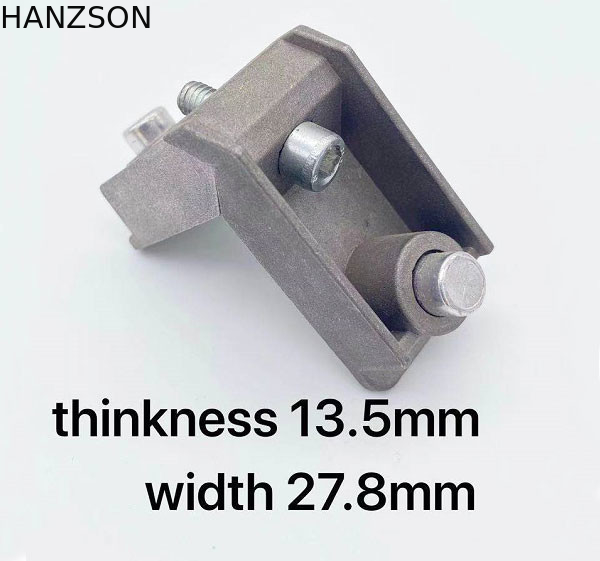 Cửa sổ đúc khuôn Nhôm định hình Góc mối nối 13,5mm Suy nghĩ 27,8mm Chiều rộng